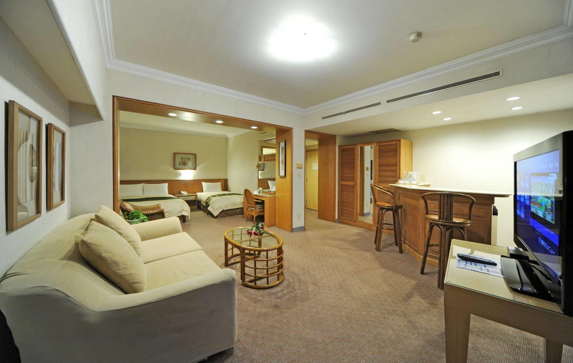 Astar Hotel Hualien Exterior foto